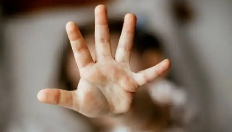 Çocuklarla Uygunsuz İçerik Paylaşan Şüpheli Gözaltına Alındı: Detaylar Ortaya Çıktı