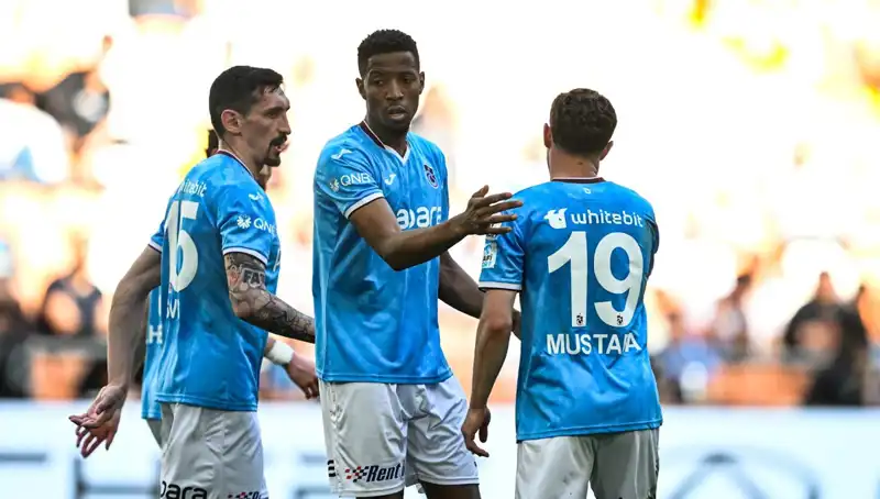 Trabzonspor, Adana Demirspor'u Tek Golle Geçerek 3 Puanı Kapmayı Başardı