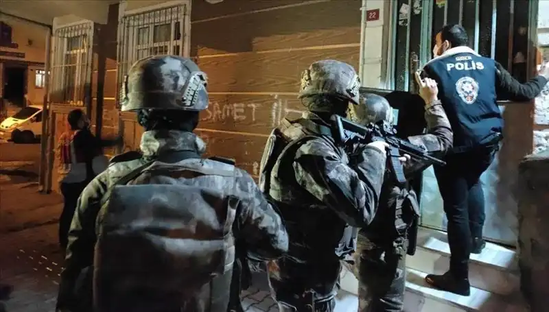 Adana'da Yoldaşlar Suç Örgütüne Şok Operasyon: 41 Gözaltı ve Tutuklama Gerçekleşti