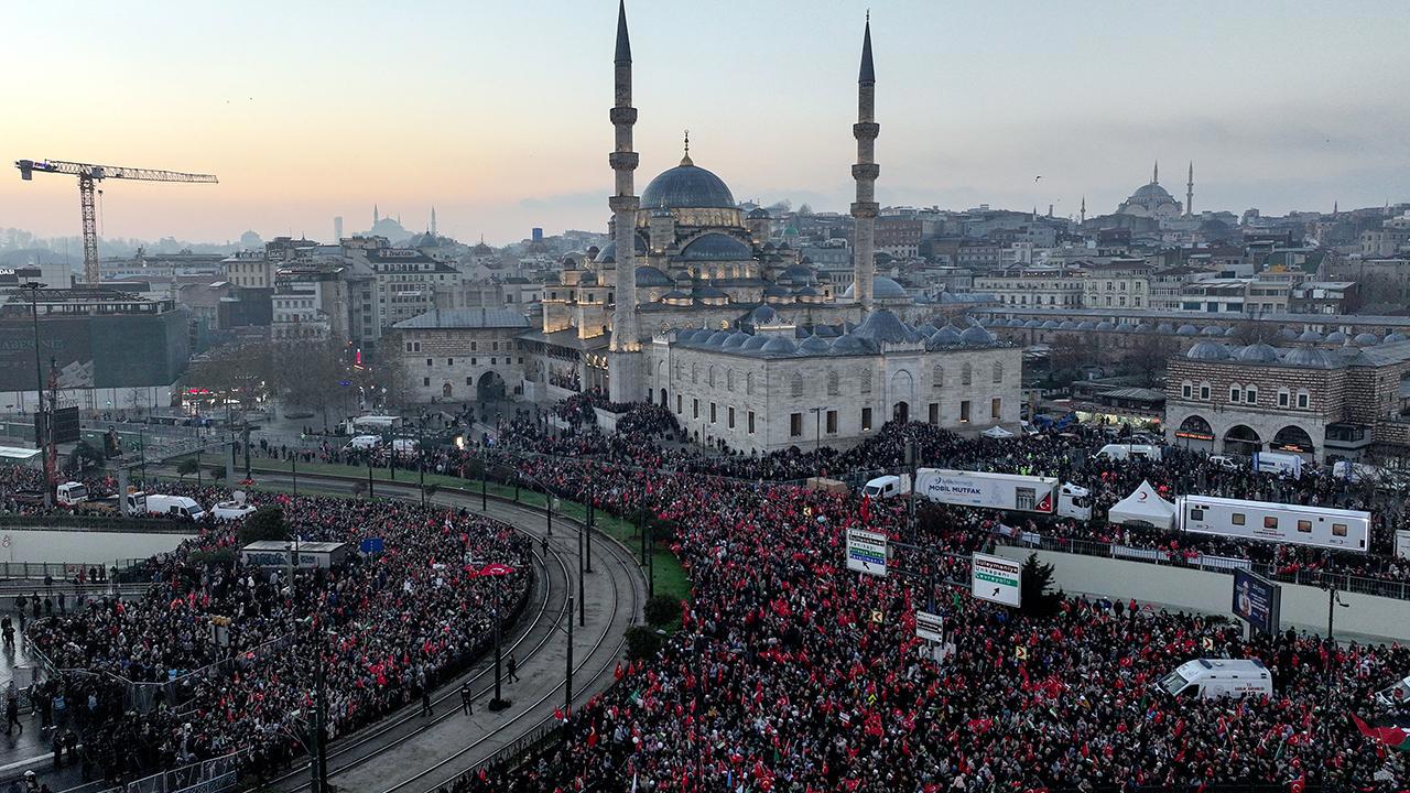 Dünya Gençlik Forumu İstanbul'da Gerçekleşti
