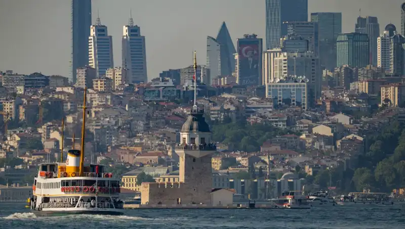 İstanbul'da Hafta Sonu Sıcak Hava Dalgası Bekleniyor, Hazır Olun!