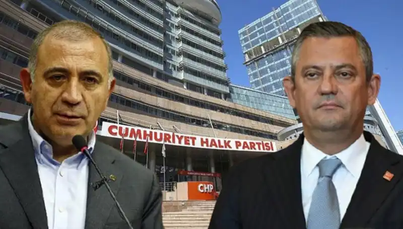 CHP Kuruluş Töreninde Merakla Beklenen Karşılaşma: Tekin ve Özgür Özel Bir Araya Gelecek