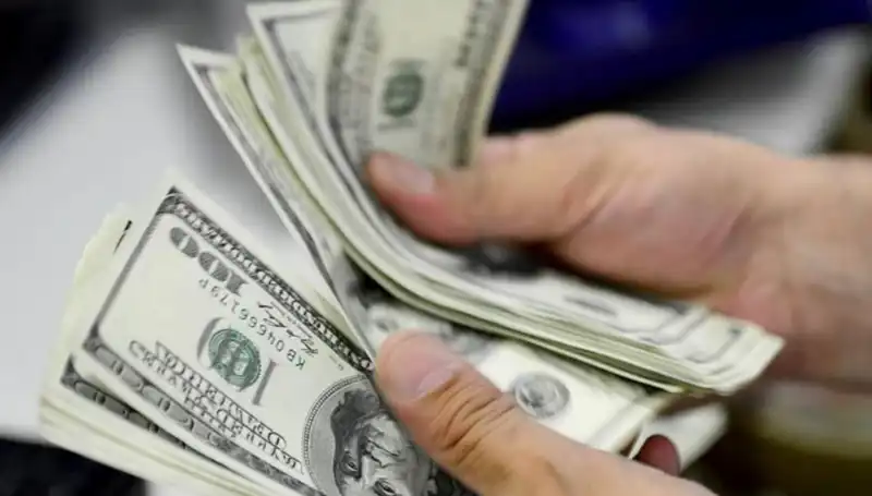 Dolar Kuru Bugün Neden Dalgalanıyor? 30 Nisan 2024 Güncel Fiyatlar Açıklandı!