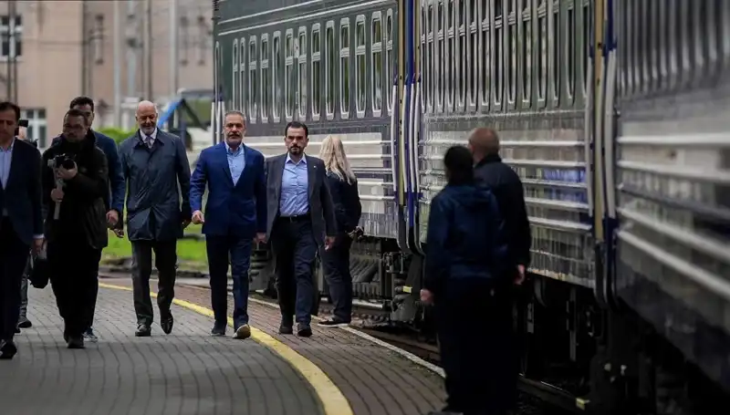 Dışişleri Bakanı Fidan, Ukrayna Ziyaretini Tamamladı: Dikkat Çeken Görüşmeler