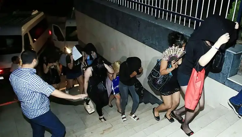 Düzce'de Şok Fuhuş Operasyonu: 5 Zanlı Tutuklandı