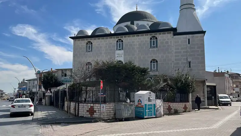 Cami Tuvaletinde Vurulmuş Halde Bulunan Şahıs Sırlarını Savaş Alanına Döndürdü