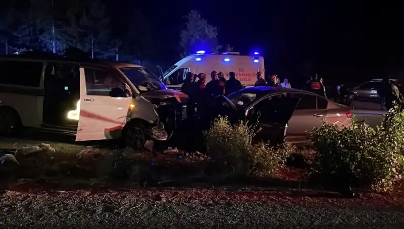 Ters Yön Faciası: Kafa Kafaya Çarpışma Ürkütücü Sonuçlar Doğurdu