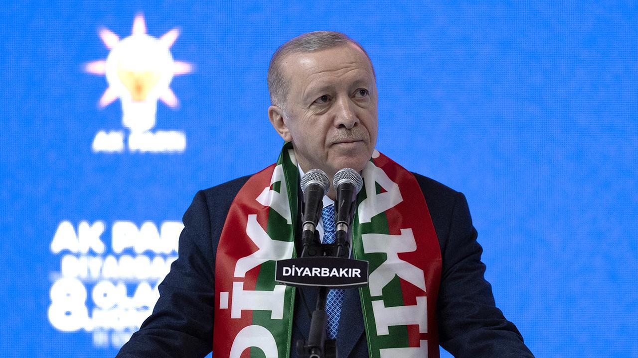 Erdoğan: Ülkenin bütünlüğünü korumaya kararlıyız