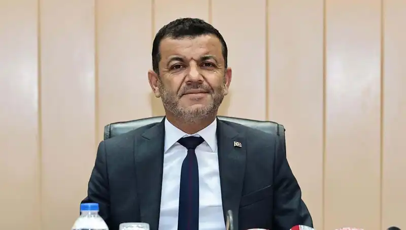 Bülent Nuri Çavuşoğlu: CHP Kurultayı'nın Tecrübeli Divan Başkanı Kimdir?