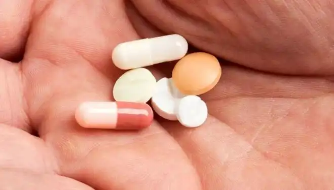 Milyonlarca Kişinin Kullandığı Reçetesiz İlaçlar Hakkında Önemli Uyarı: Sağlığınızı Tehdit Ediyor!