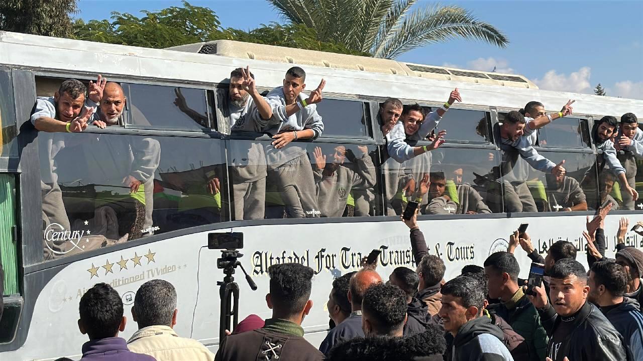 Filistinli Rehineler Özgürlüğüne Kavuşturuldu