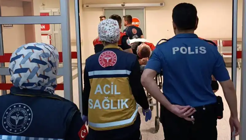 Polis Ekipleri Kaza Sırasında İki Yaralı: Olayın Ayrıntıları