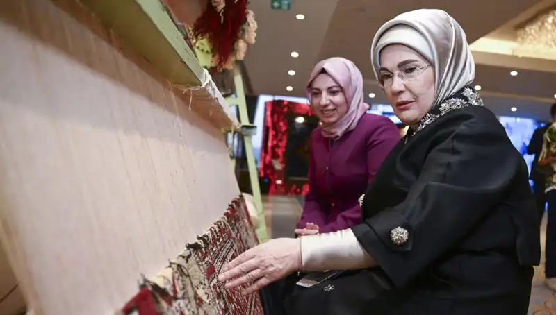 Emine Erdoğan’ın Eşsiz Halısı Açık Artırmaya Çıktı: Geliri Depremzedelere