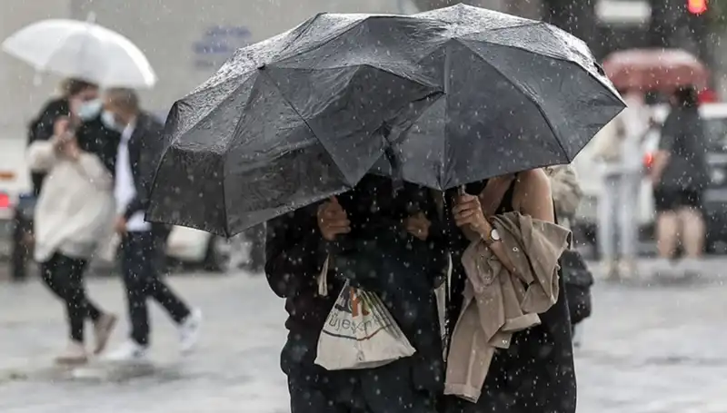 İstanbullular Dikkat: Kış Soğuğu ve Sağanak Yağış İle Gelen Havalar