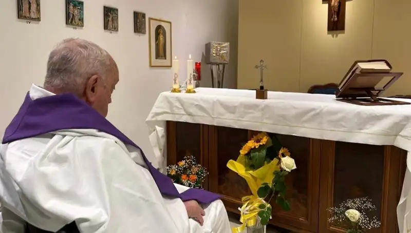 Papa'nın Sağlığı ile İlgili Müjdeli Haber: Artık Kendi Başına Nefes Alabiliyor