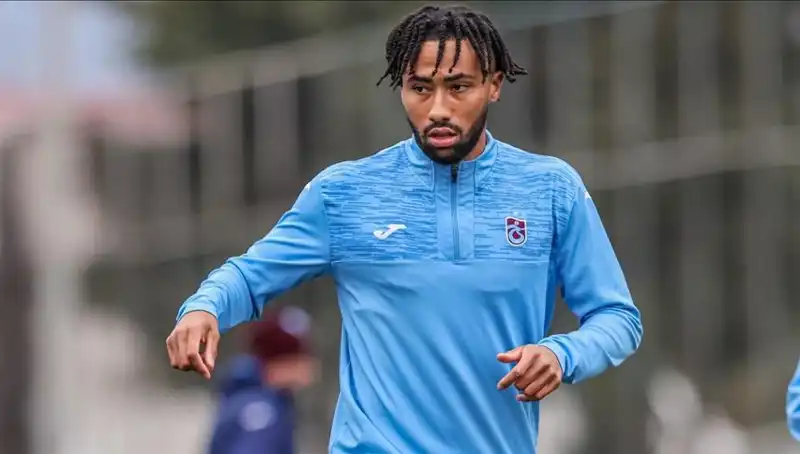 Trabzonspor'a Folcarelli'den Gelen Kötü Haber Takımı Sarstı