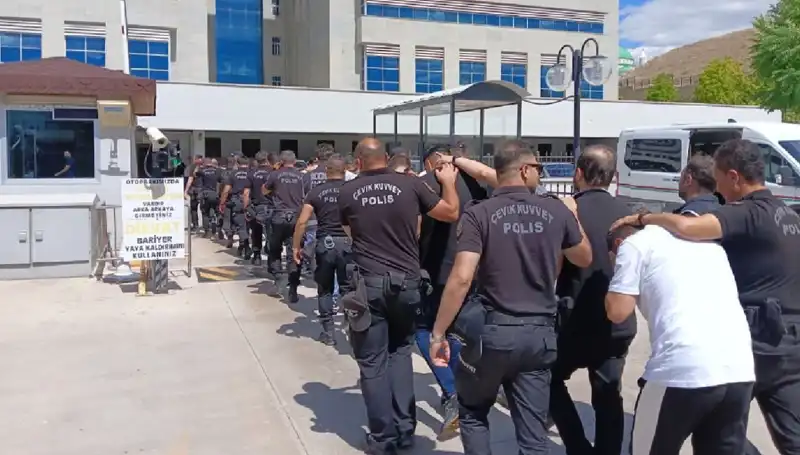 Ankara’da Tehdit ve Haraç Çetenin Çökertildiği Operasyon: Avukatlar da Yakalandı