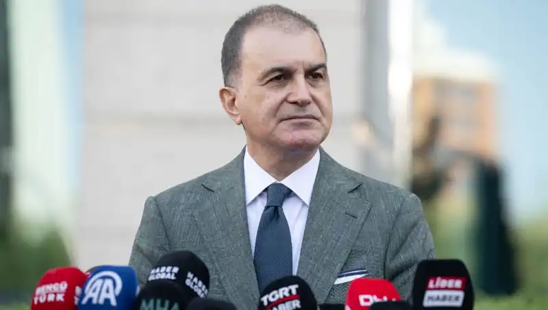 Ömer Çelik'ten Özel'e Sert Tepki: Meşru Demokratik Alan Tehdit Altında!