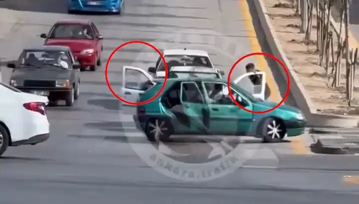 Trafikte Bıçak ve Kılıçlarla Saldırı: Güvenliğimiz Tehlikede mi?