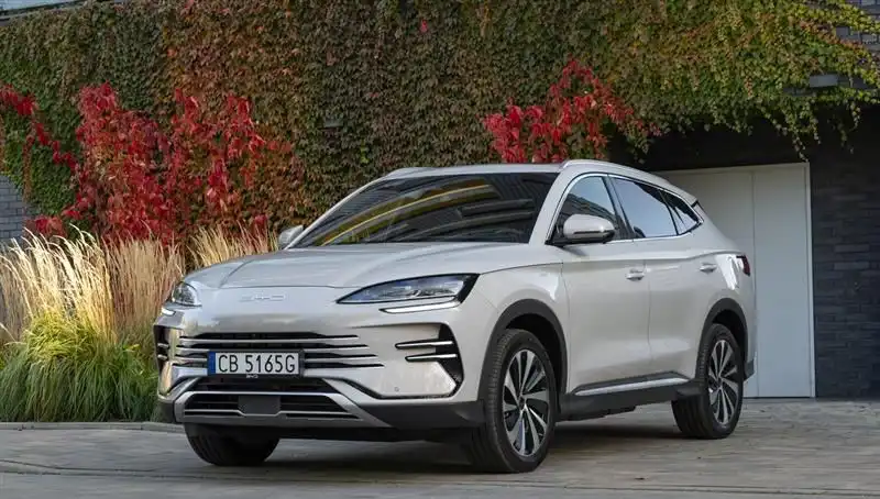 BYD'nin Büyüme Hızı Durduruldu: Elektrikli Araç Pazarında Neler Oluyor?