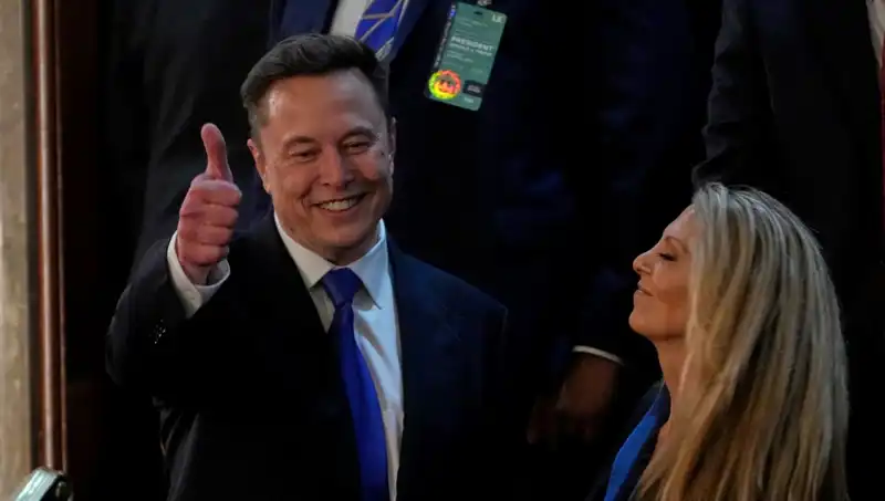 Elon Musk'tan Şaşırtan Açıklama: Ukrayna Seçimleri ve Zelenski'nin Şansı