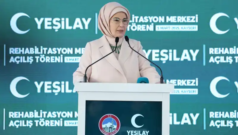 Emine Erdoğan, Bağımlılıkla Mücadelede Umut Veren Adımları Paylaştı