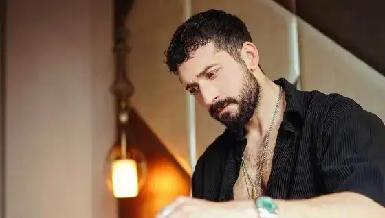 Oyuncu Emre Bulut'a Şok Suçlama: Sahte Komiserle Araç Kaçırma İddiası
