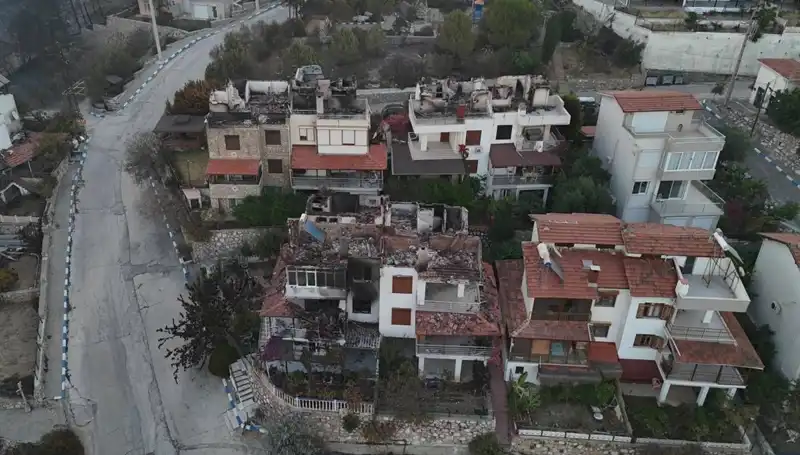Orman Yangınları İle Mücadelede Kritik Dönem: Evler Yok Oluyor