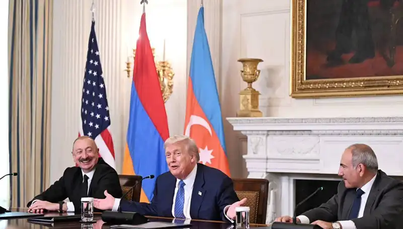 Aliyev, Ermenistan’a Anayasa Çağrısı Yaptı: Gelecek İçin Hızlı Adımlar Atılmalı