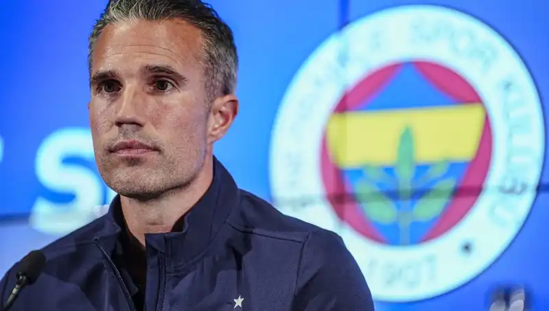 Fenerbahçe'nin Tur Şansı: Robin van Persie'den Çarpıcı Açıklama
