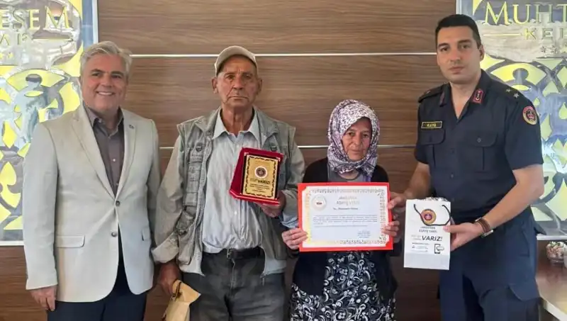 Aile, Tek Varlıkları Olan Evi Jandarmaya Bağışlama Kararı Aldı