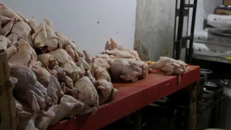 Döner İmalathanesinde Şok Edici Görüntüler Ortaya Çıktı!