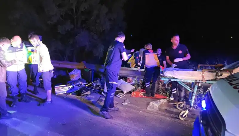Minibüsten Savrulan Yolcuların Acı Dolu Hikayesi
